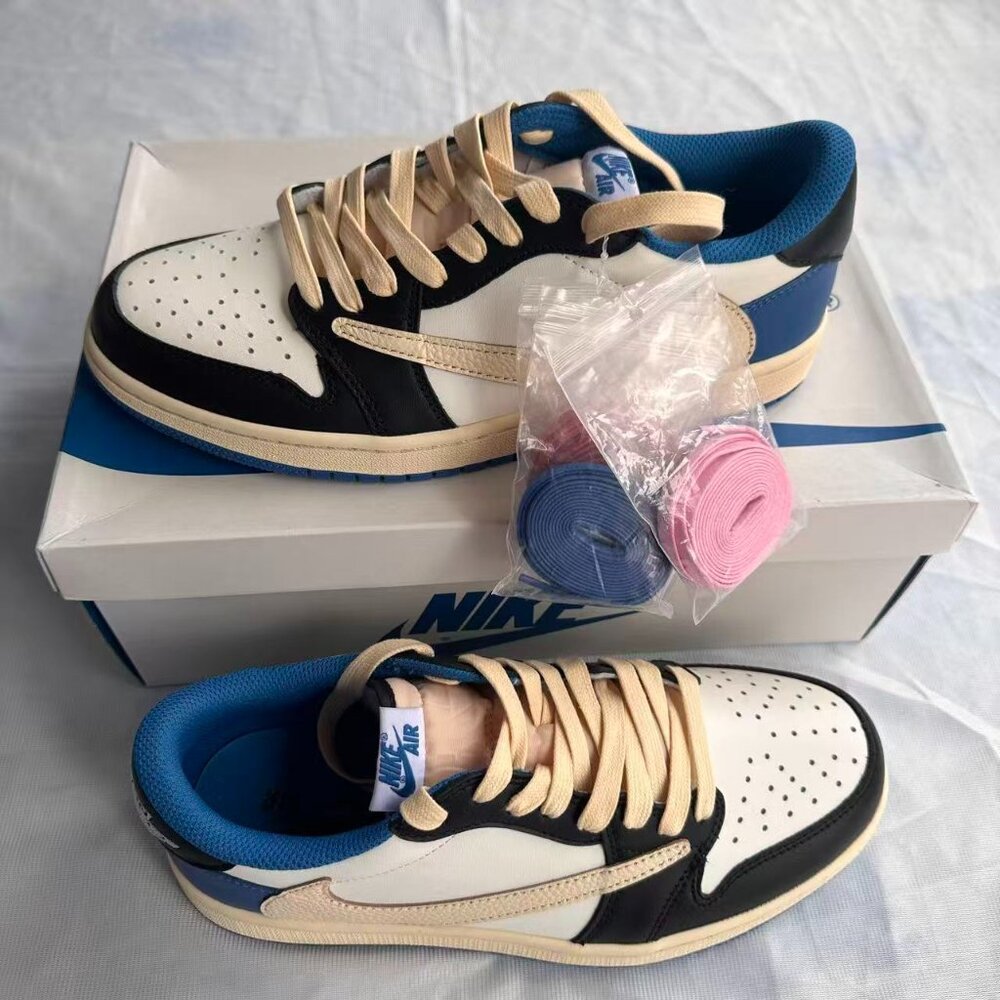 Ir Nike Low-Top Trendy Sneakers